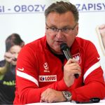 Czesław Michniewicz na spotkaniu z piłkarzami Naki Olsztyn
