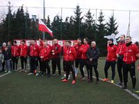 Noworoczny trening LZS Różnowo na orliku w Olsztynie