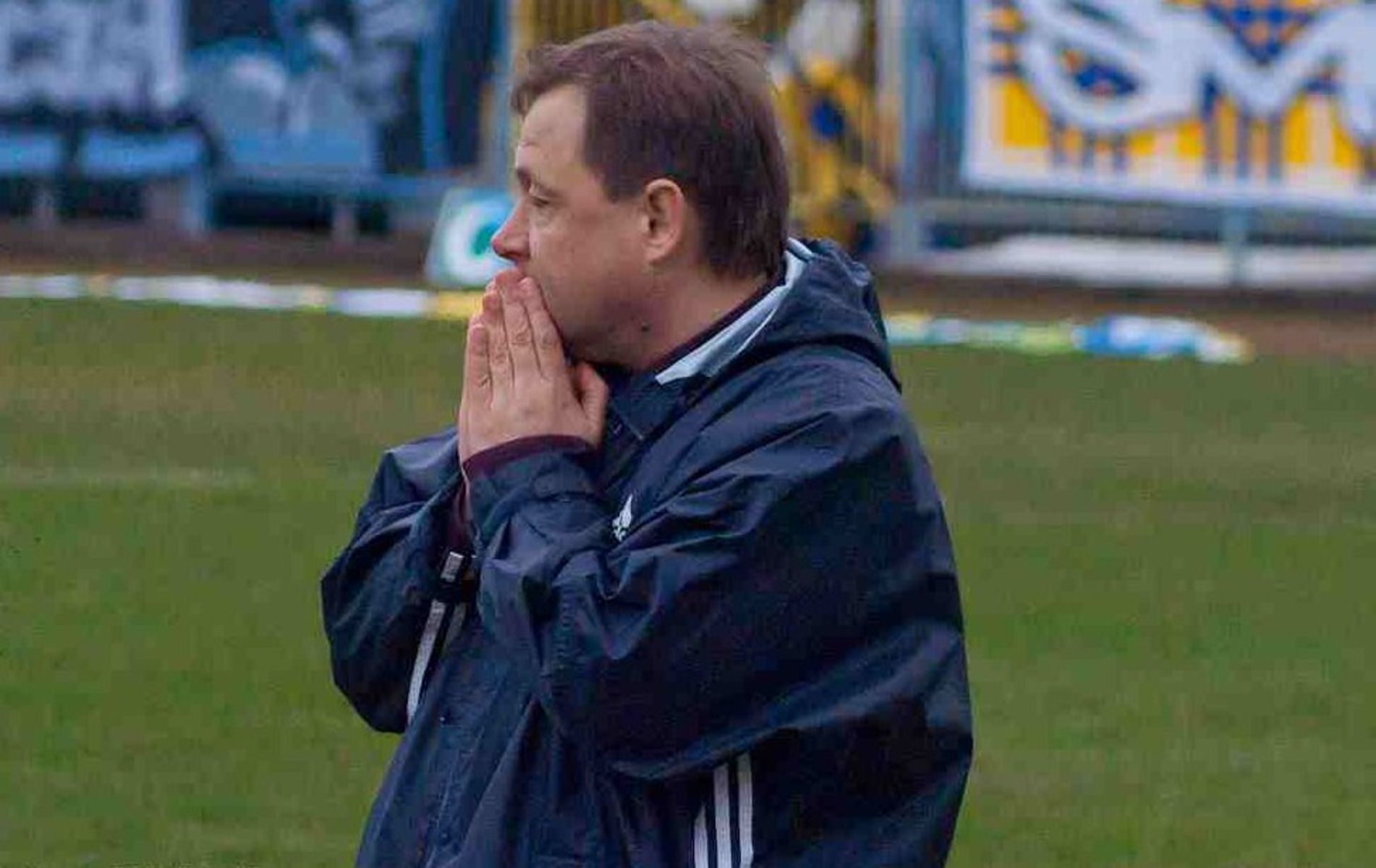 Trener Oleg Raduszko zastanawia się, jak zbudować drużynę na II ligę. Fot. Michał Kuna