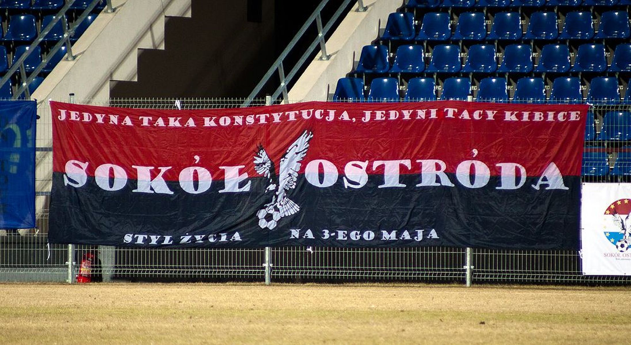 Flaga Sokoła Ostródy. Fot. Artur Szczepański