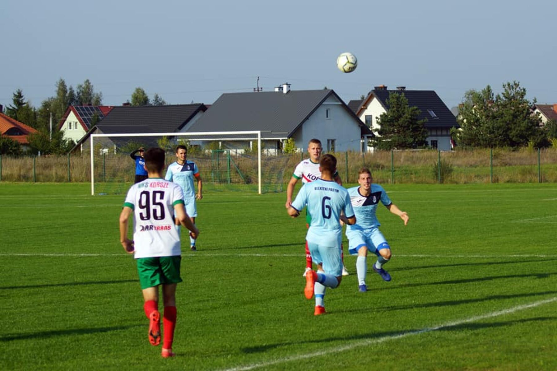 W meczu Błękitni Pasym - MKS Korsze padł remis 2:2. Fot. Wiesław Nosowicz