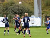 Stomilanki przegrały z liderem