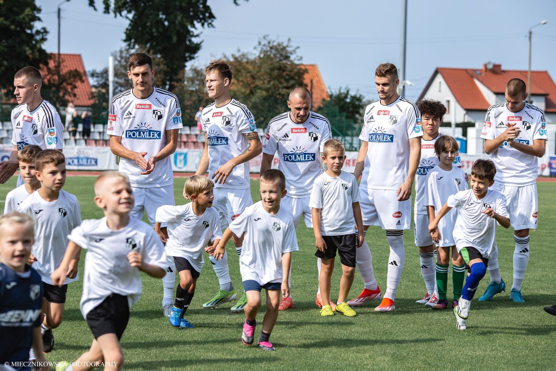 Polonia Lidzbark Warmiński zremisowała 1:1 z Wigrami Suwałki. Fot. Ola Miecznikowska