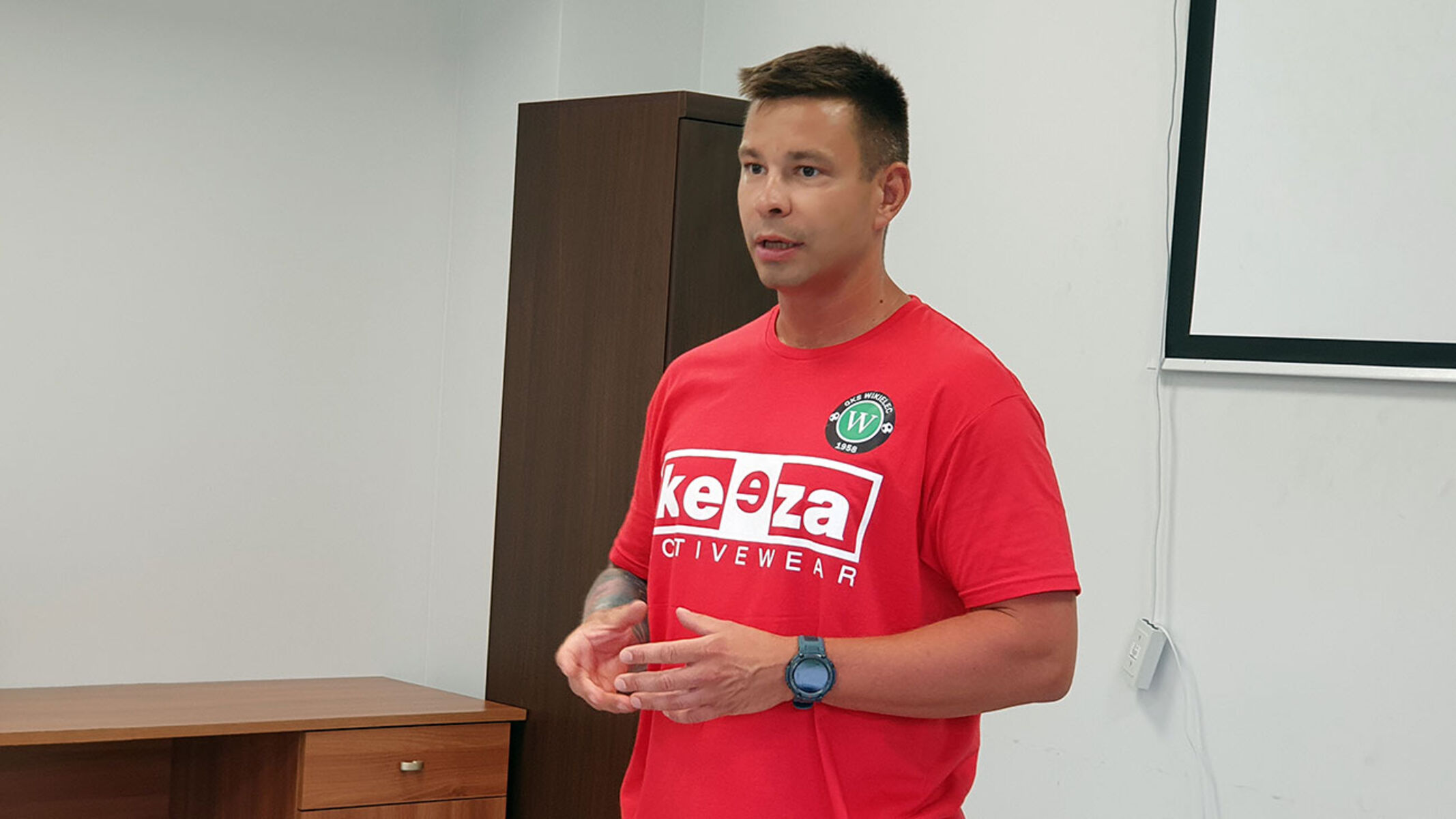 Mateusz Sobieraj nowym trenerem GKS-u Wikielec. Fot. gkswikielec.pl