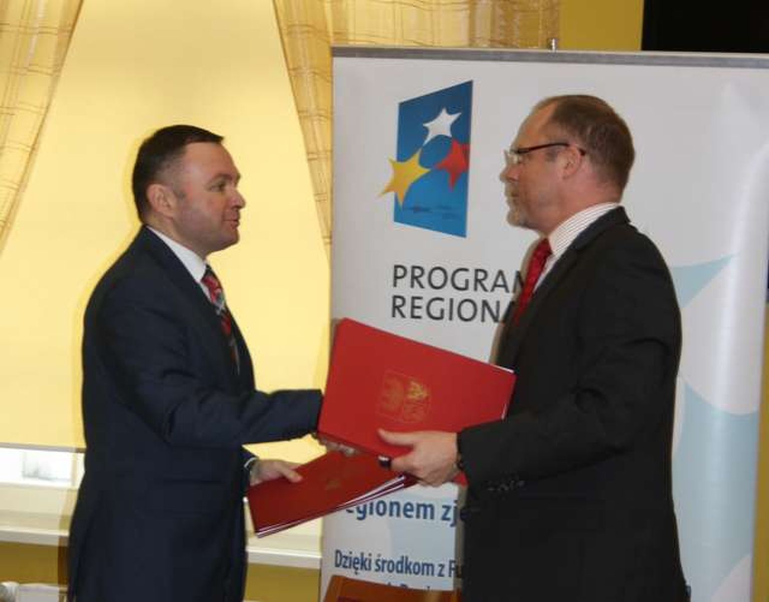 Prezydent Elbląga Grzegorz Nowaczyk i Jacek Protas, marszałek województwa. Fot. UM w Elblągu
